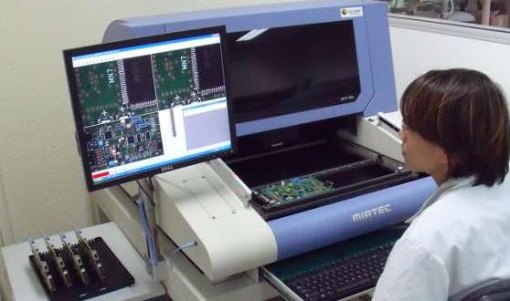 banc de test AOI (Automation Optical Inspection)